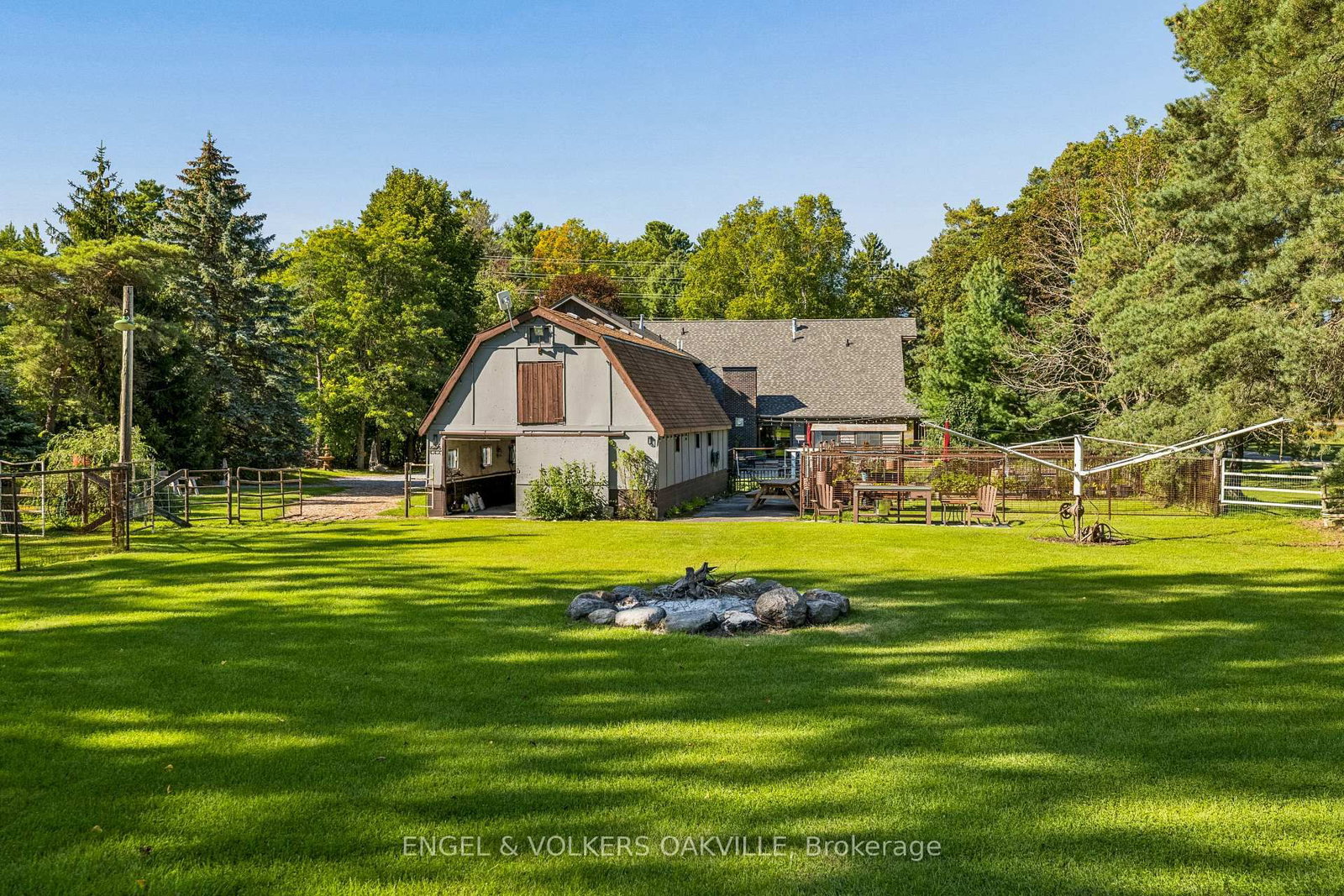 4143 Vivian Road • Whitchurch-Stouffville, ON photo 40