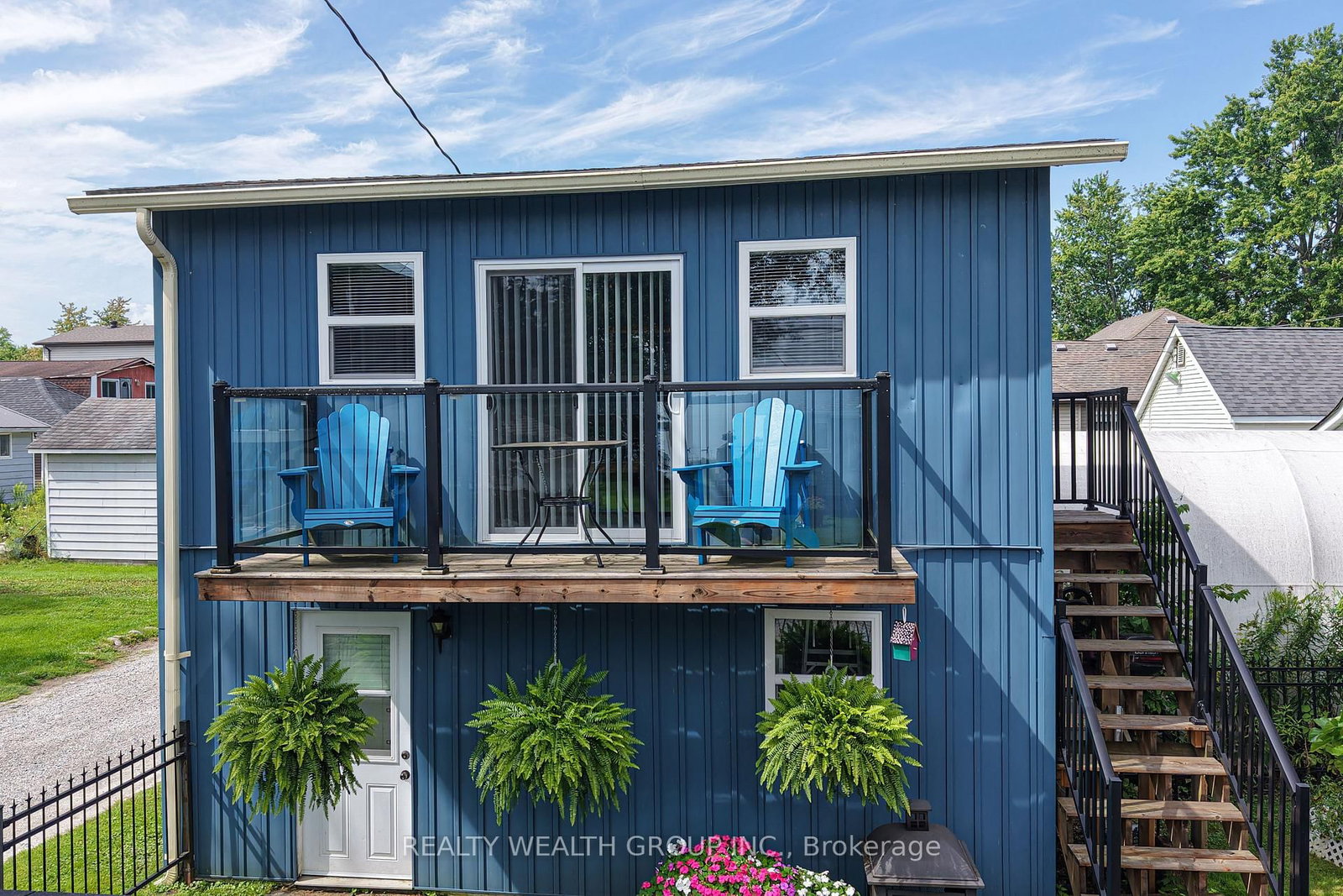 1050 Gardner Place photo 6