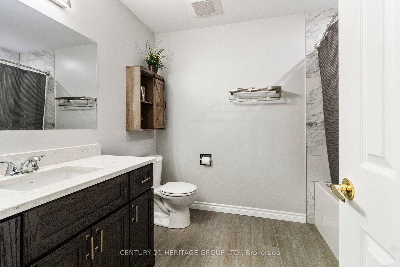 117 Mccauley Court • Newmarket, ON photo 18