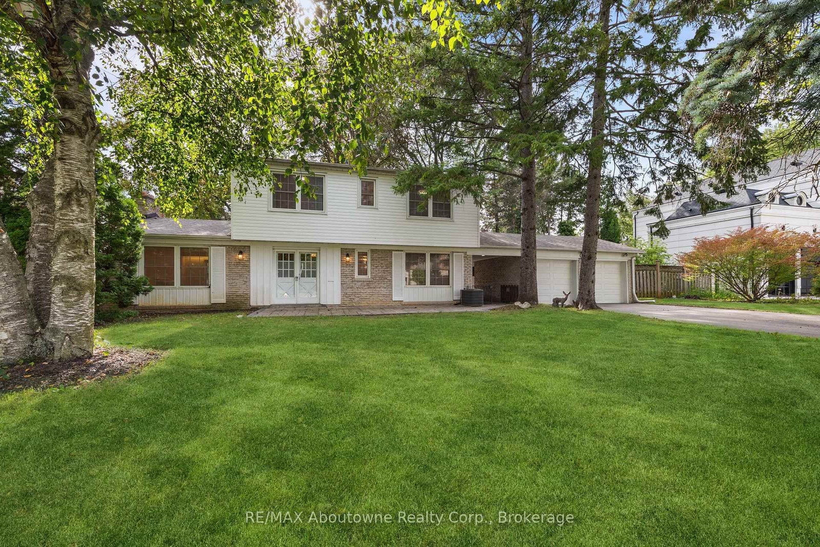 24 Valloncliffe Road • Markham, ON photo 31