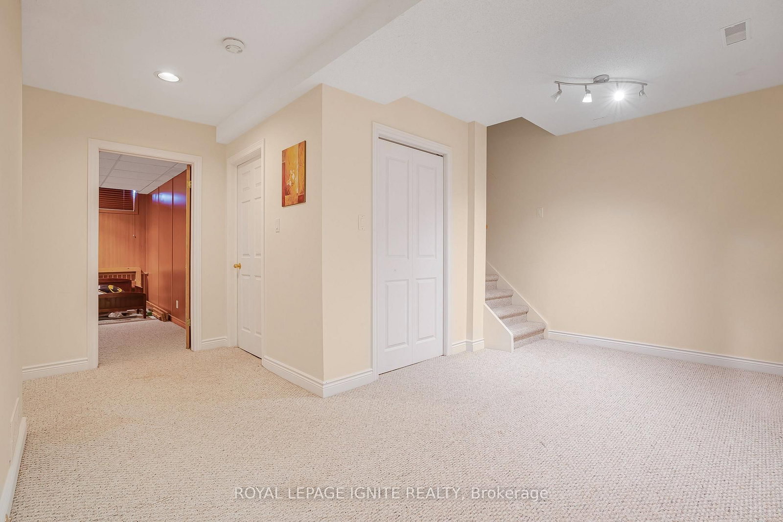 69 Raeview Drive • Whitchurch-Stouffville, ON photo 37
