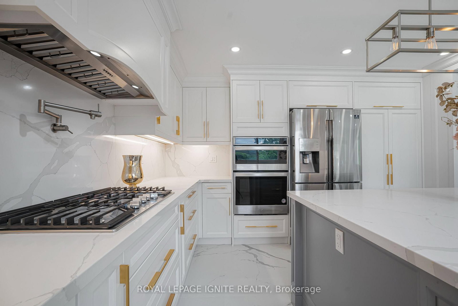 69 Raeview Drive • Whitchurch-Stouffville, ON photo 4