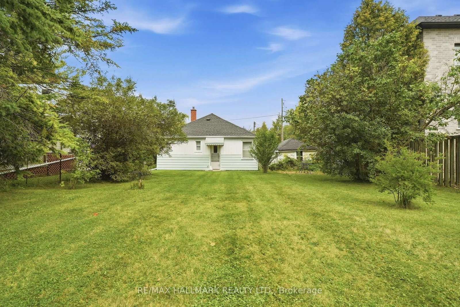7 George Street • Richmond Hill, ON photo 10