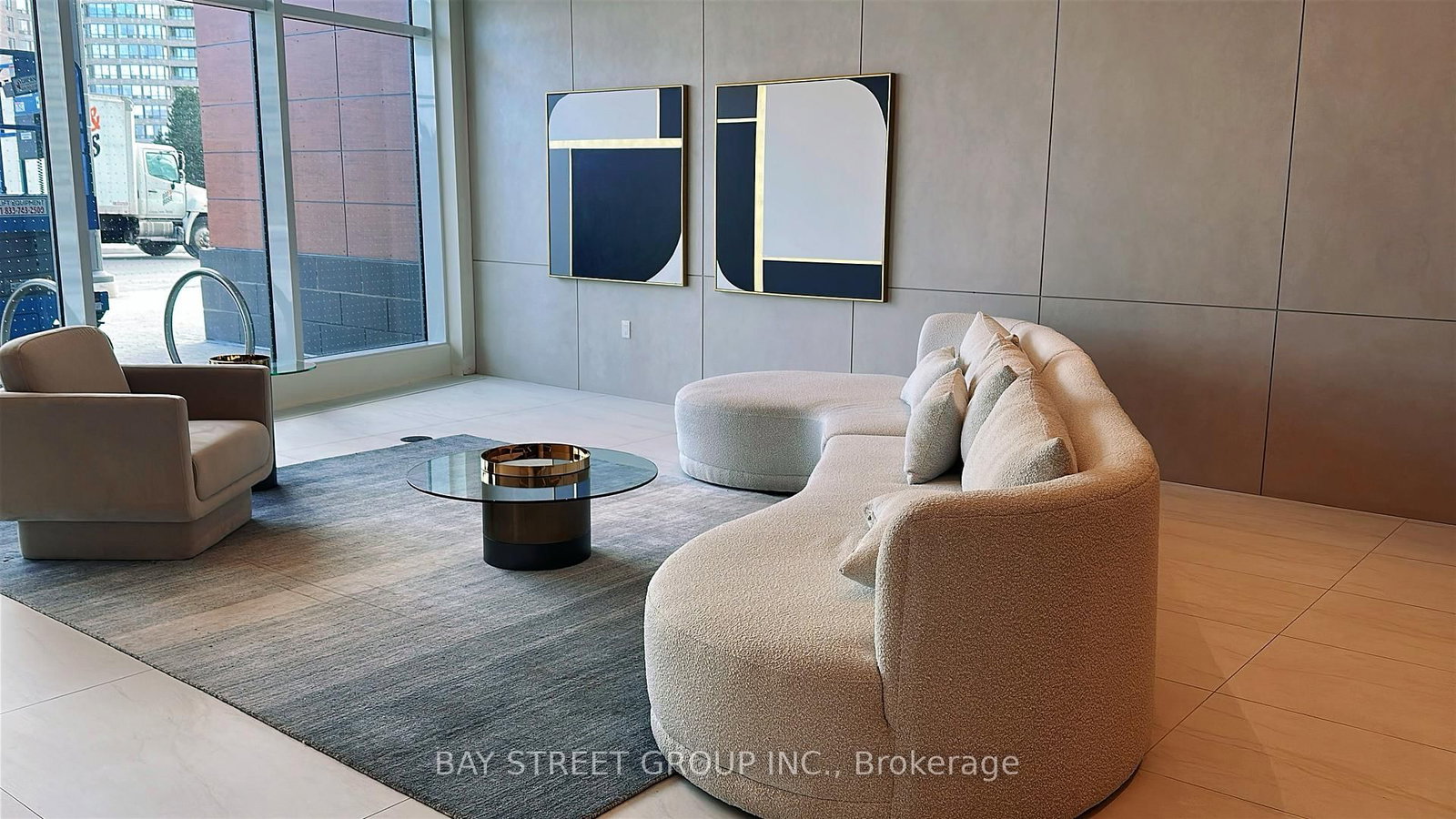 B3001-50 Upper Mall Way, Vaughan, view 3