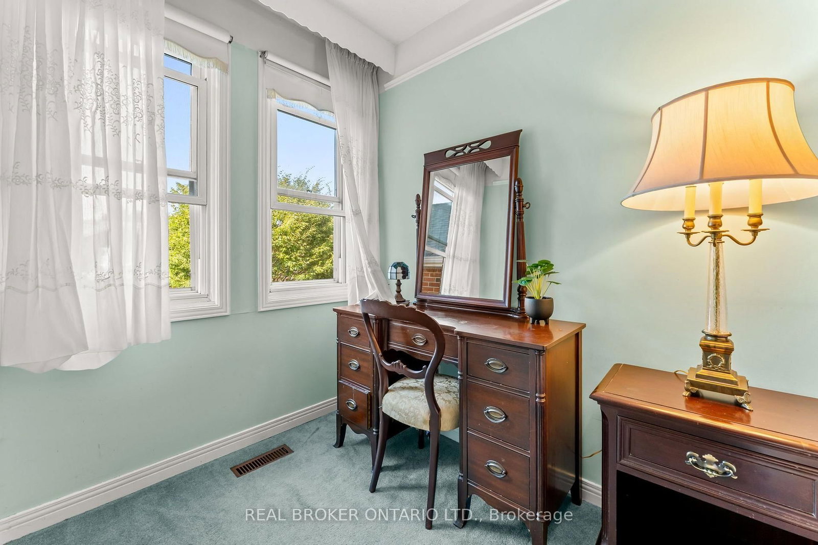 37 Jessica Gardens • Vaughan, ON photo 21