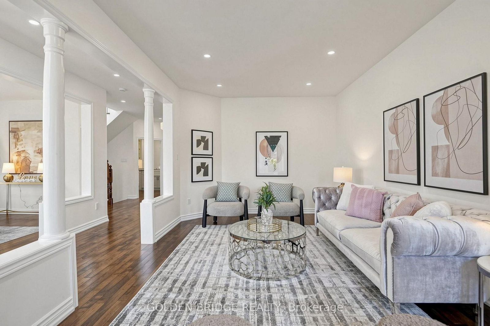913 Ivsbridge Boulevard • Newmarket, ON photo 6