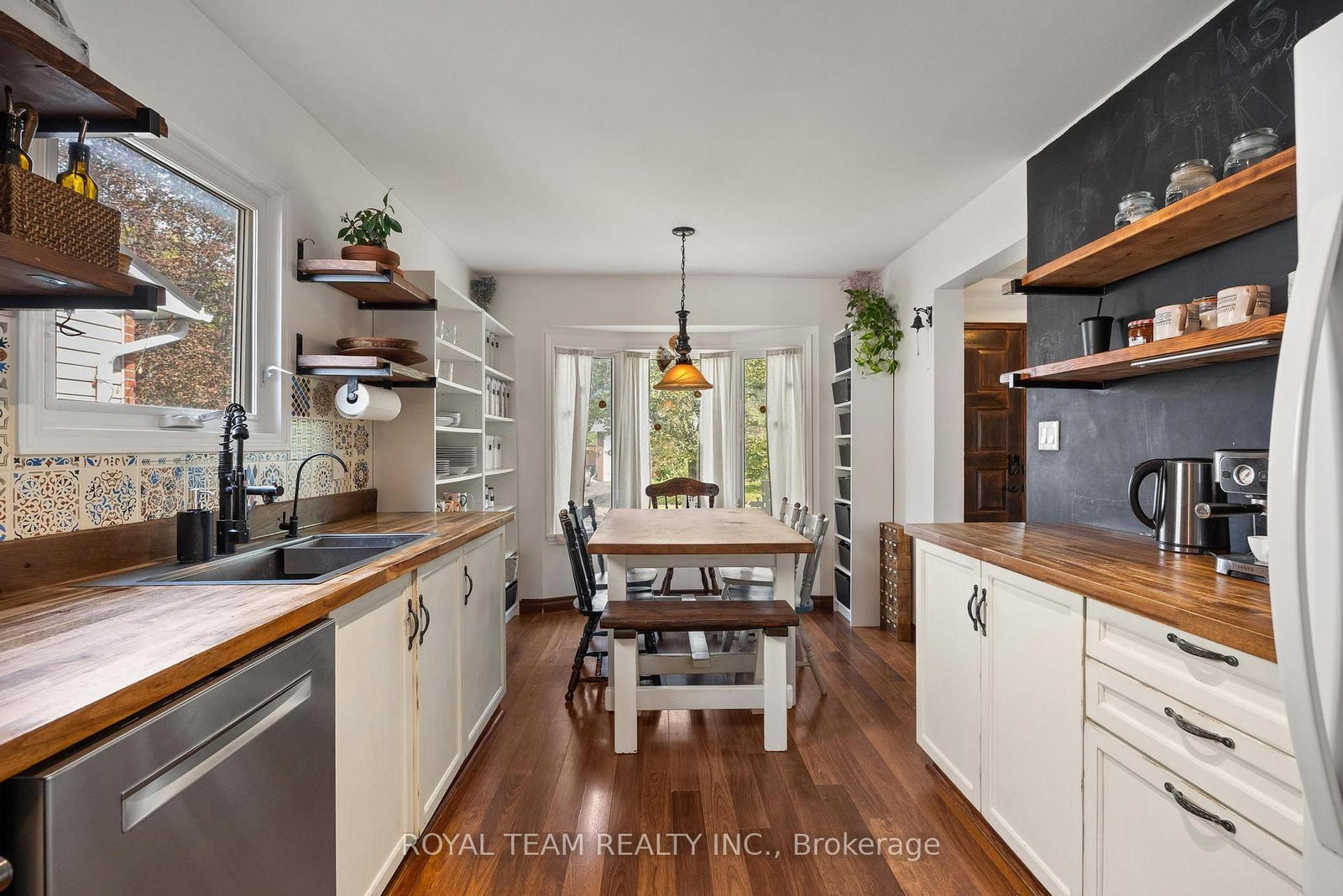 2500 Lloyd Street • Innisfil, ON photo 11