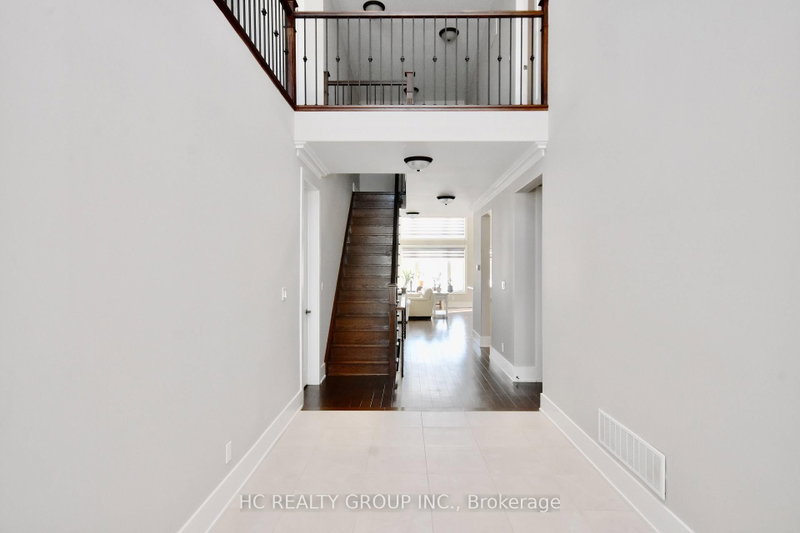 295 Sunnybrae Avenue