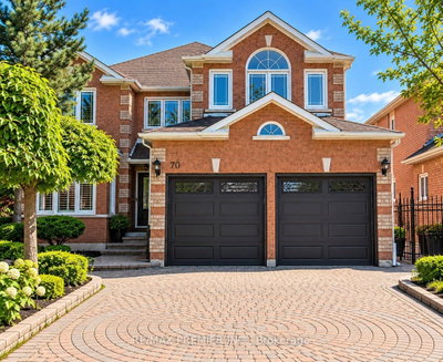 Detached House for sale at 70 Bilbermar Drive, Richmond Hill, Ontario, L4S 1B9 - Devonsleigh - MLS: N13788124