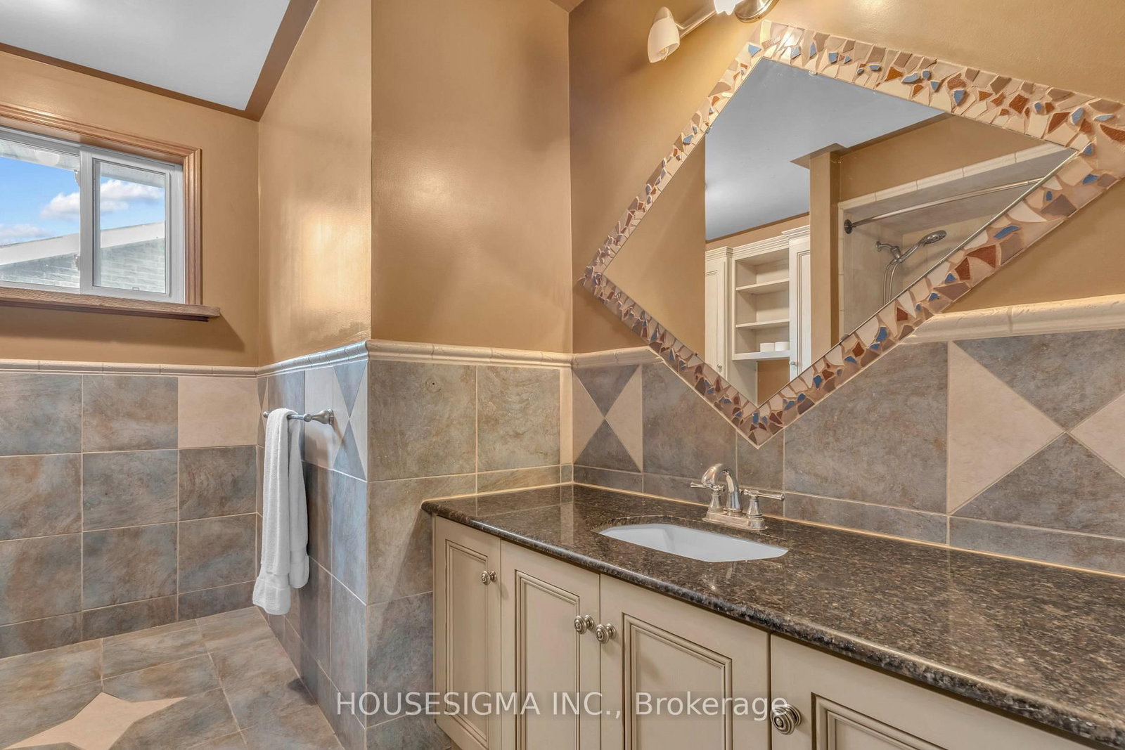 19 Magani Avenue • Bradford West Gwillimbury, ON photo 33