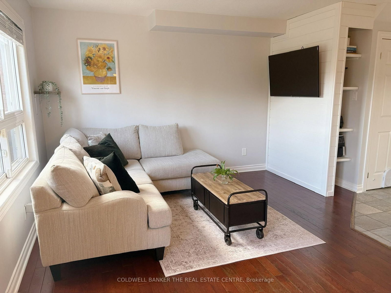 1140 Inniswood Street photo 8