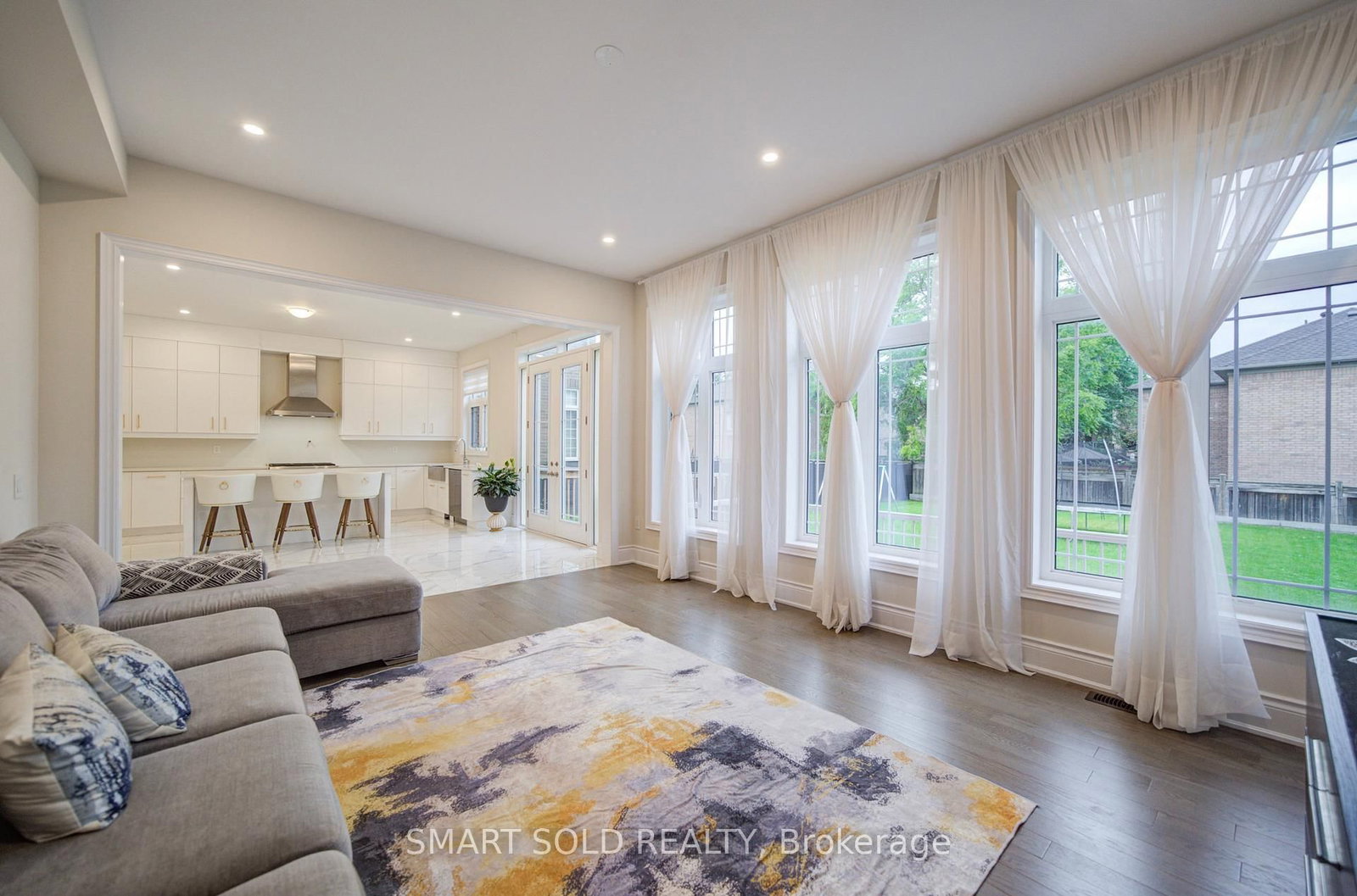 2 Menotti Drive • Richmond Hill, ON photo 24