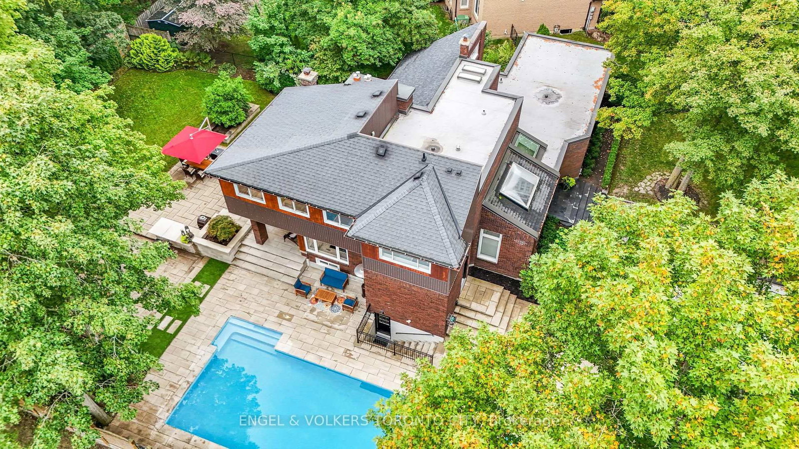 11 Cedarwood Crescent