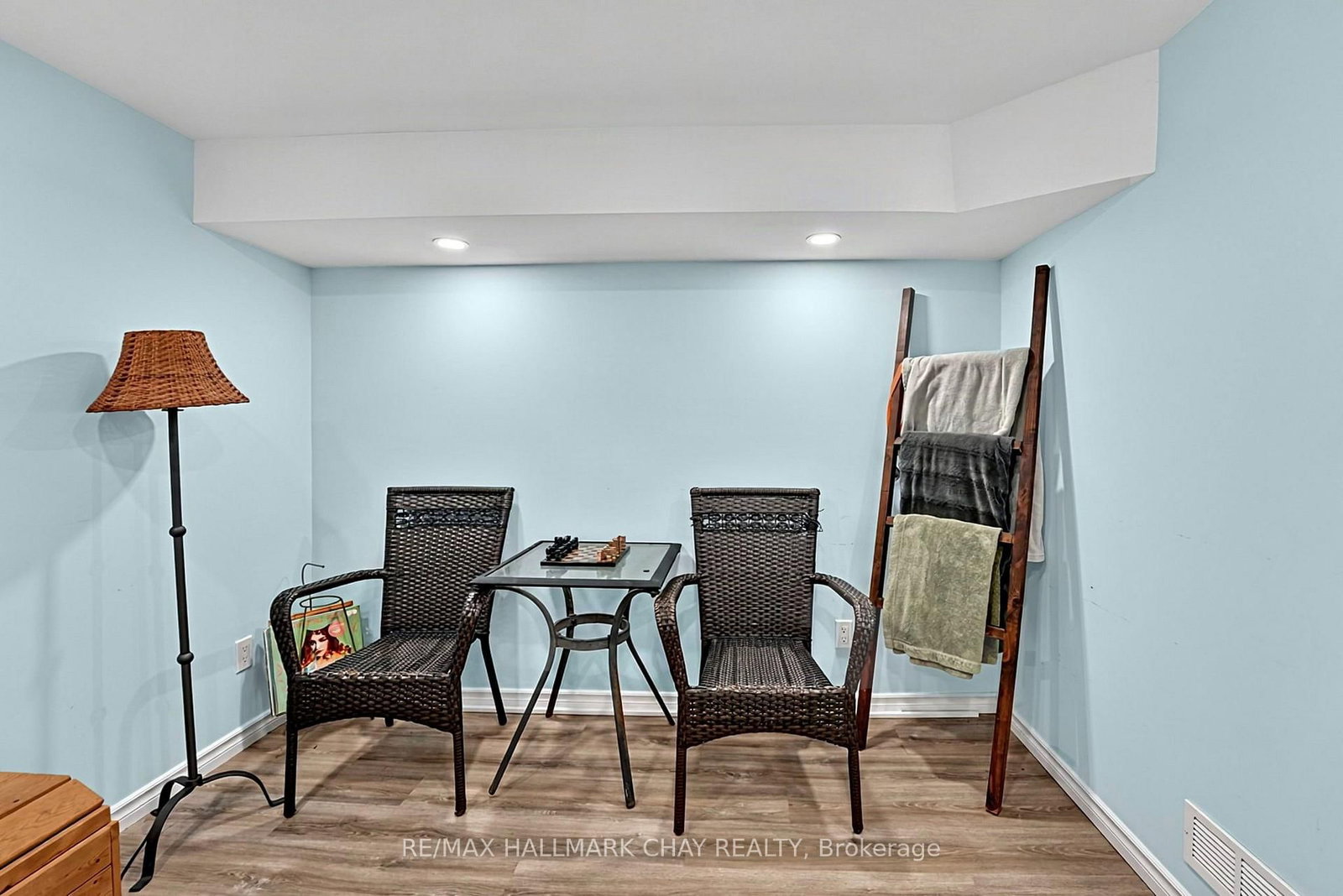 84 Longford Drive • Newmarket, ON photo 13