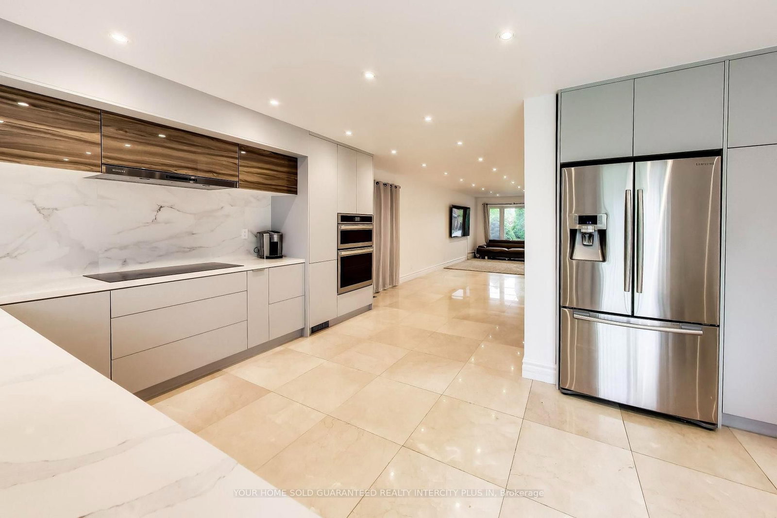 27 Via Nova Drive • Vaughan, ON photo 9