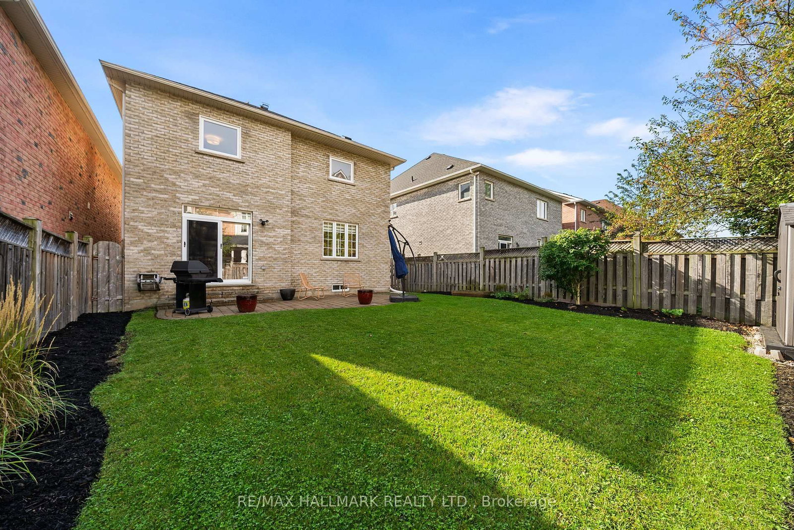 26 Larcastle Avenue • Markham, ON photo 38