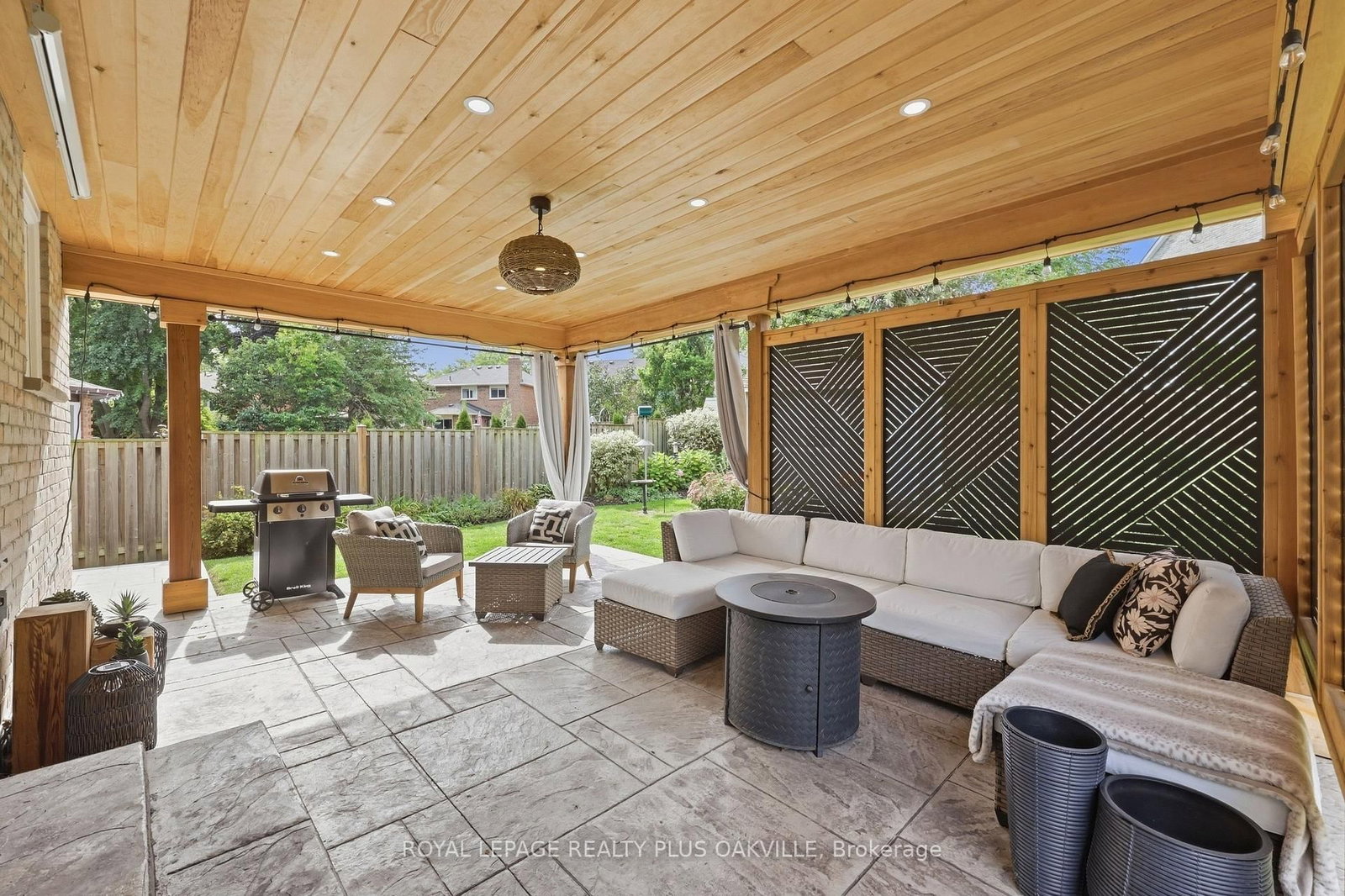 58 McLeod Drive • Aurora, ON photo 46
