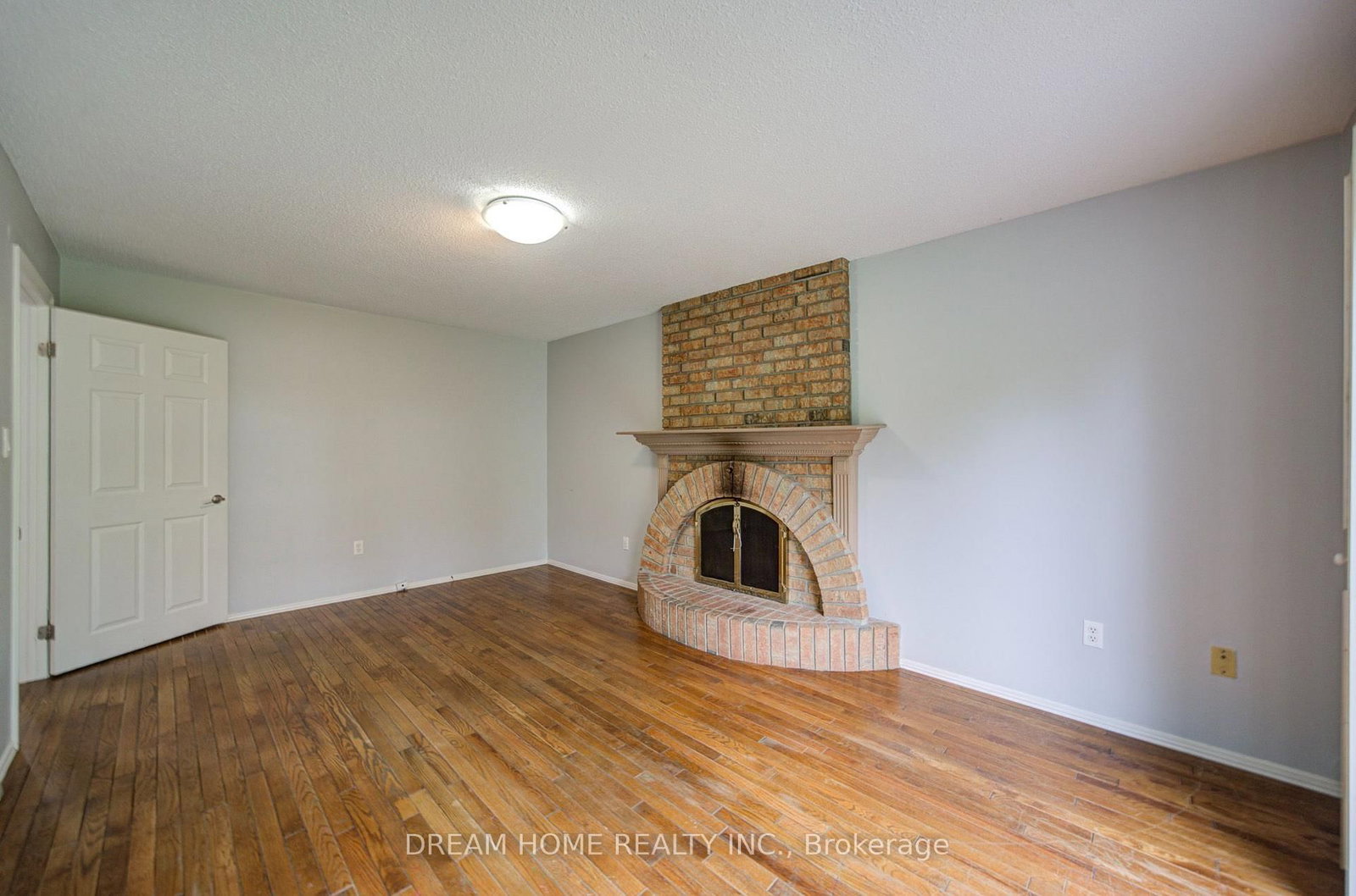 30 Garnish Green • Markham, ON photo 11