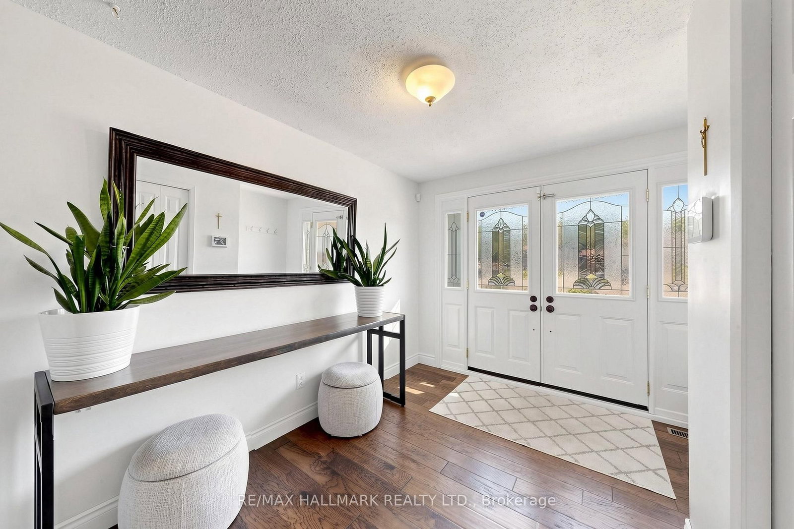 20 Oak Court • Aurora, ON photo 7
