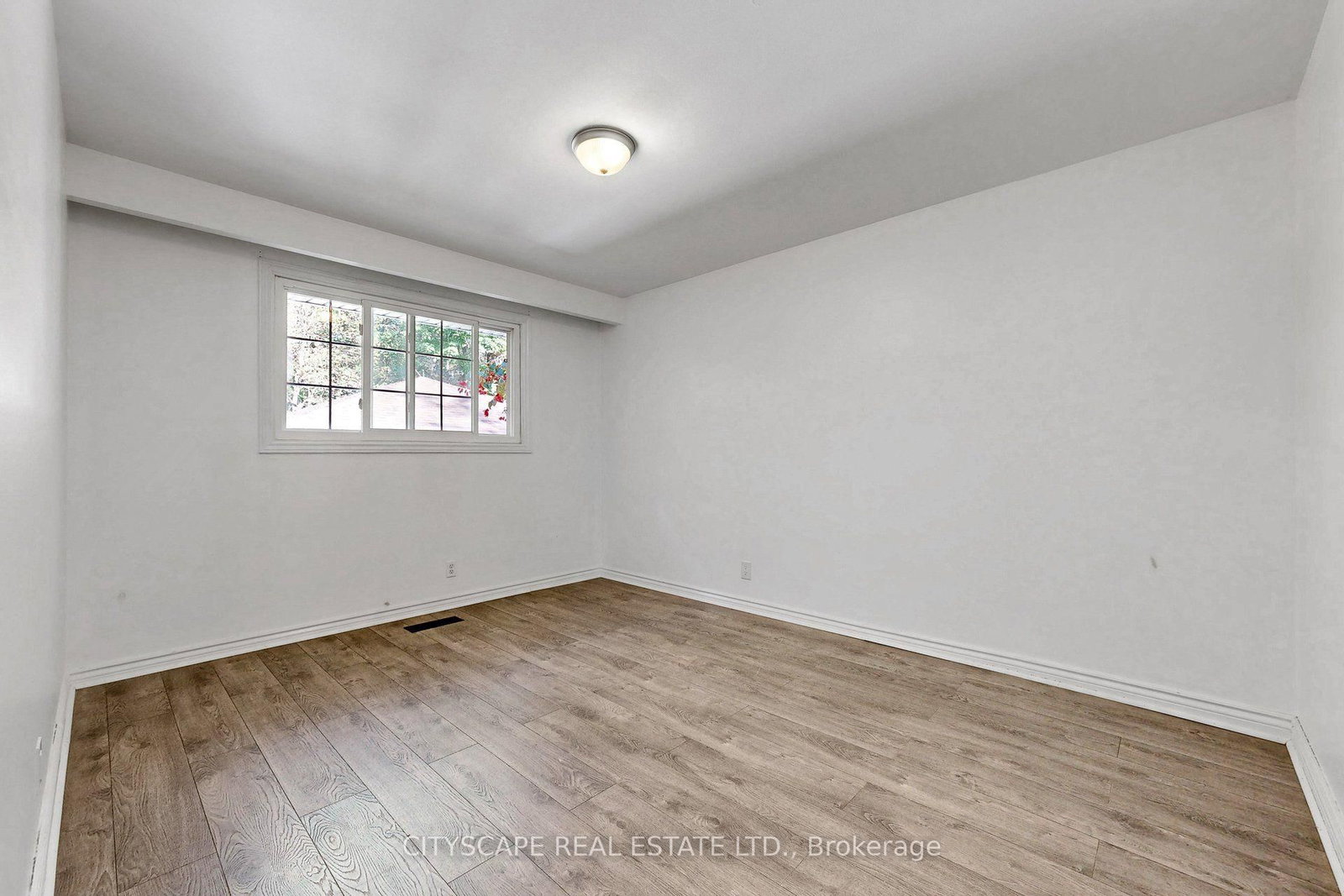 2049 Northern Avenue • Innisfil, ON photo 14