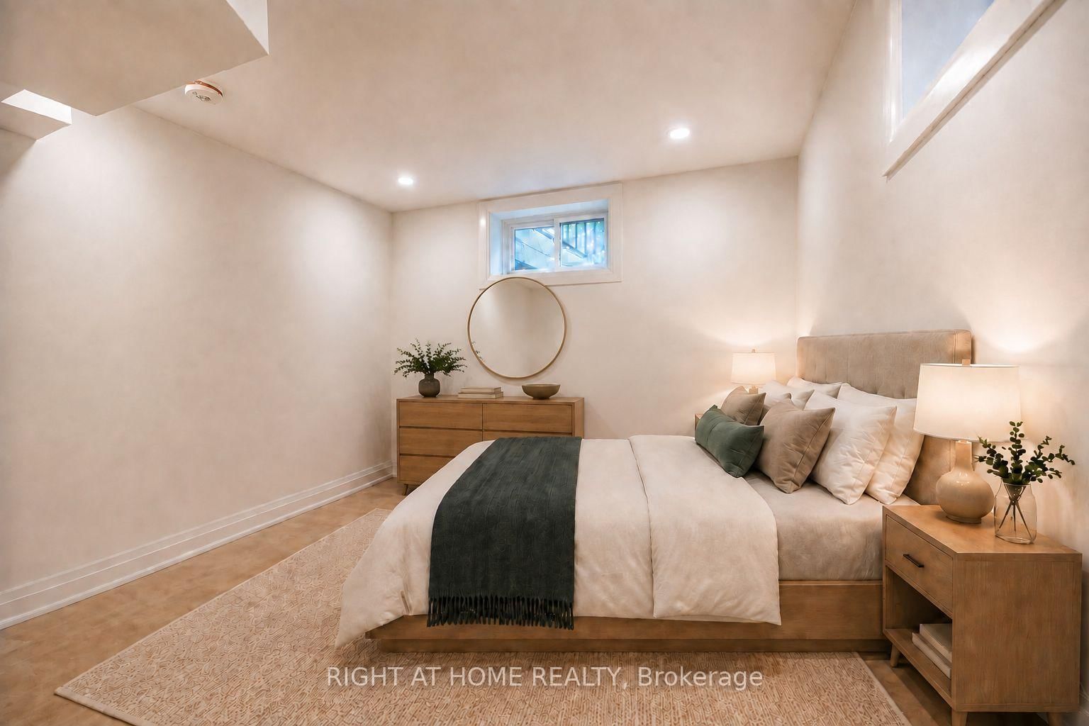 30 Morton Avenue • East Gwillimbury, ON photo 27