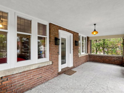 6055 Main Street • Whitchurch-Stouffville, ON photo 5