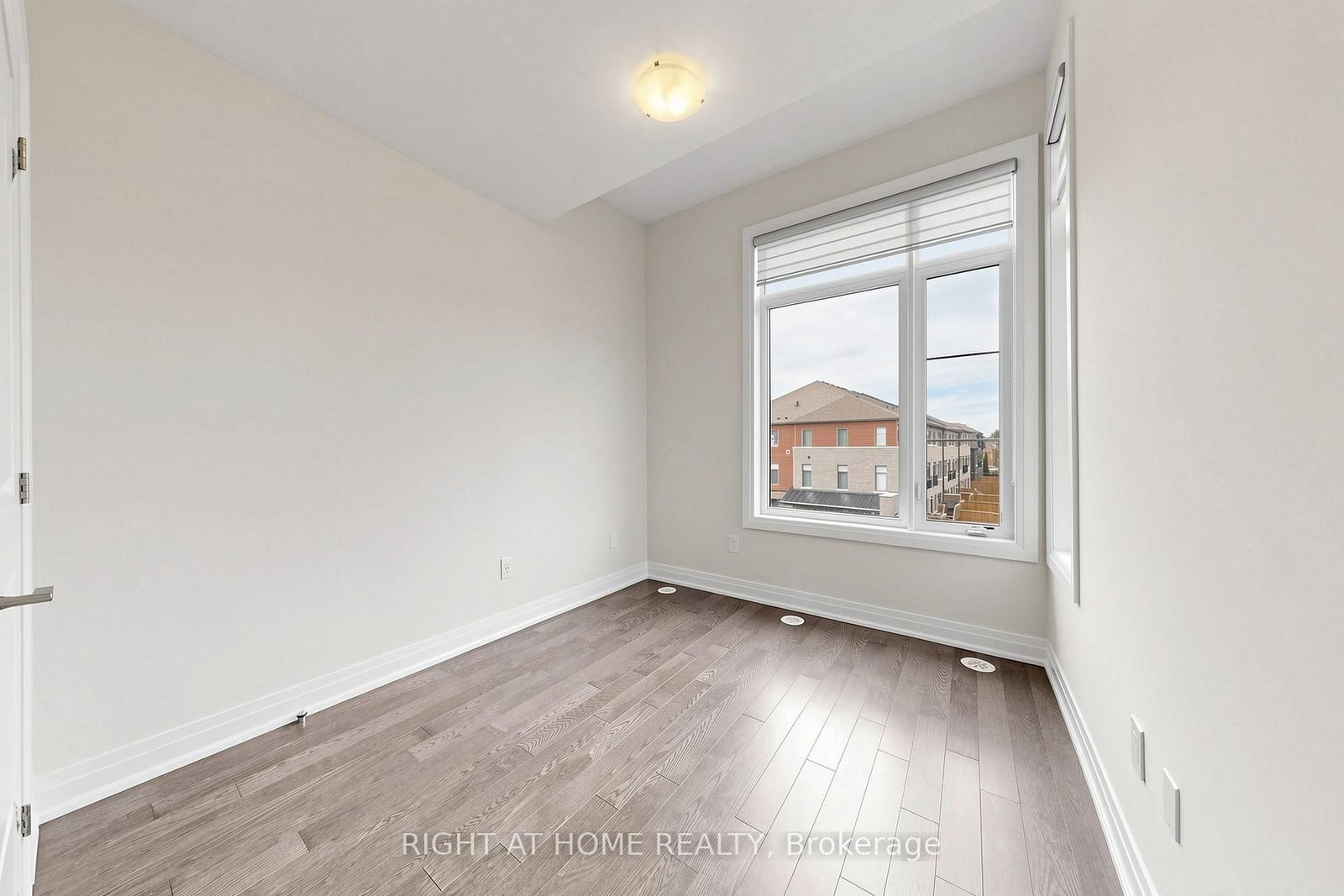 954 Isaac Phillips Way • Newmarket, ON photo 17