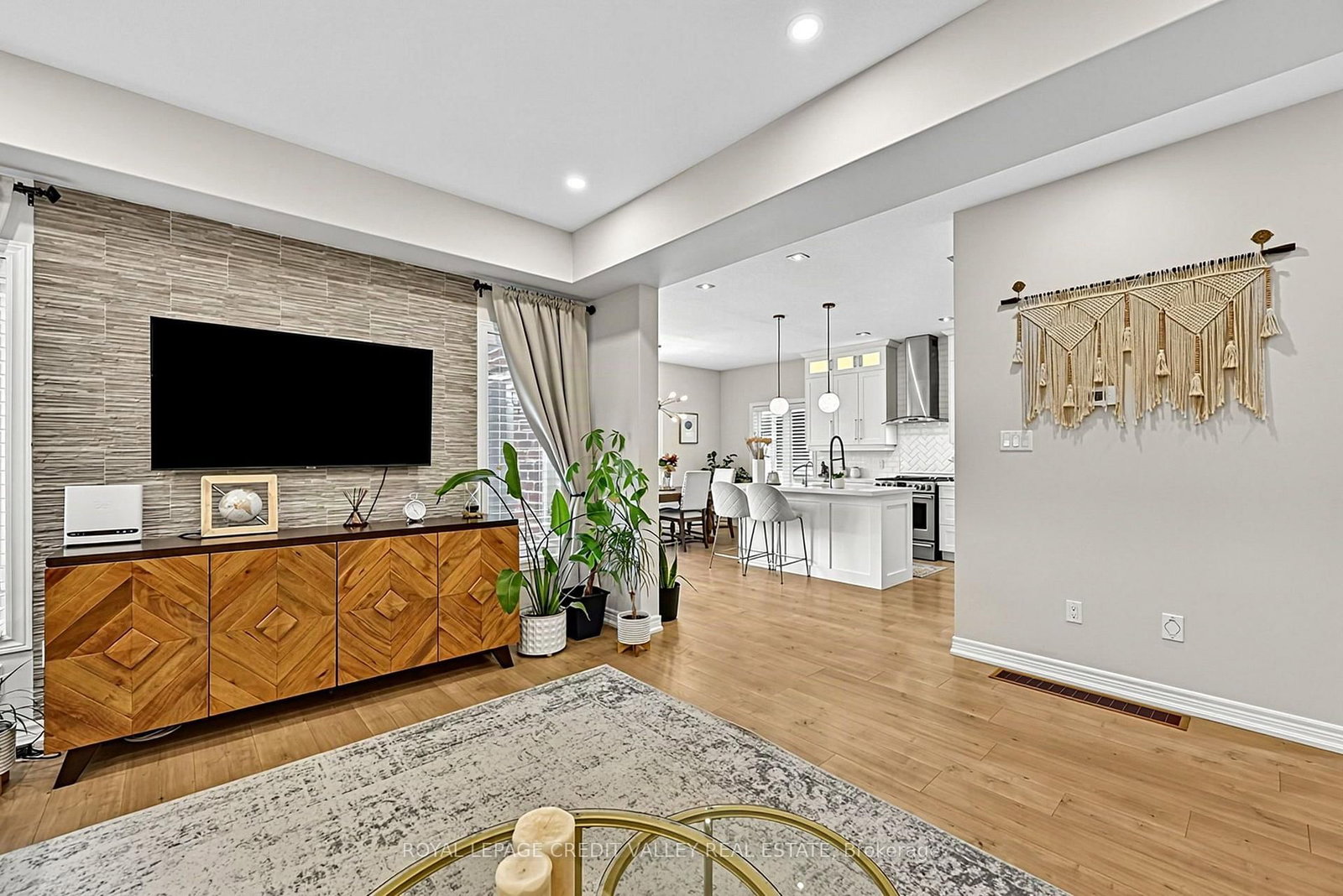 247 Church Street N • New Tecumseth, ON photo 11