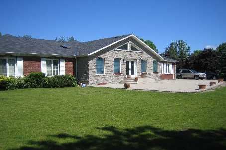 8 Ridgewood Dr, Richmond Hill, L4E3M1 | Image 2