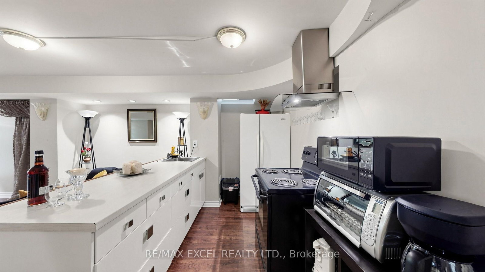 651 Via Romano Boulevard • Vaughan, ON photo 40