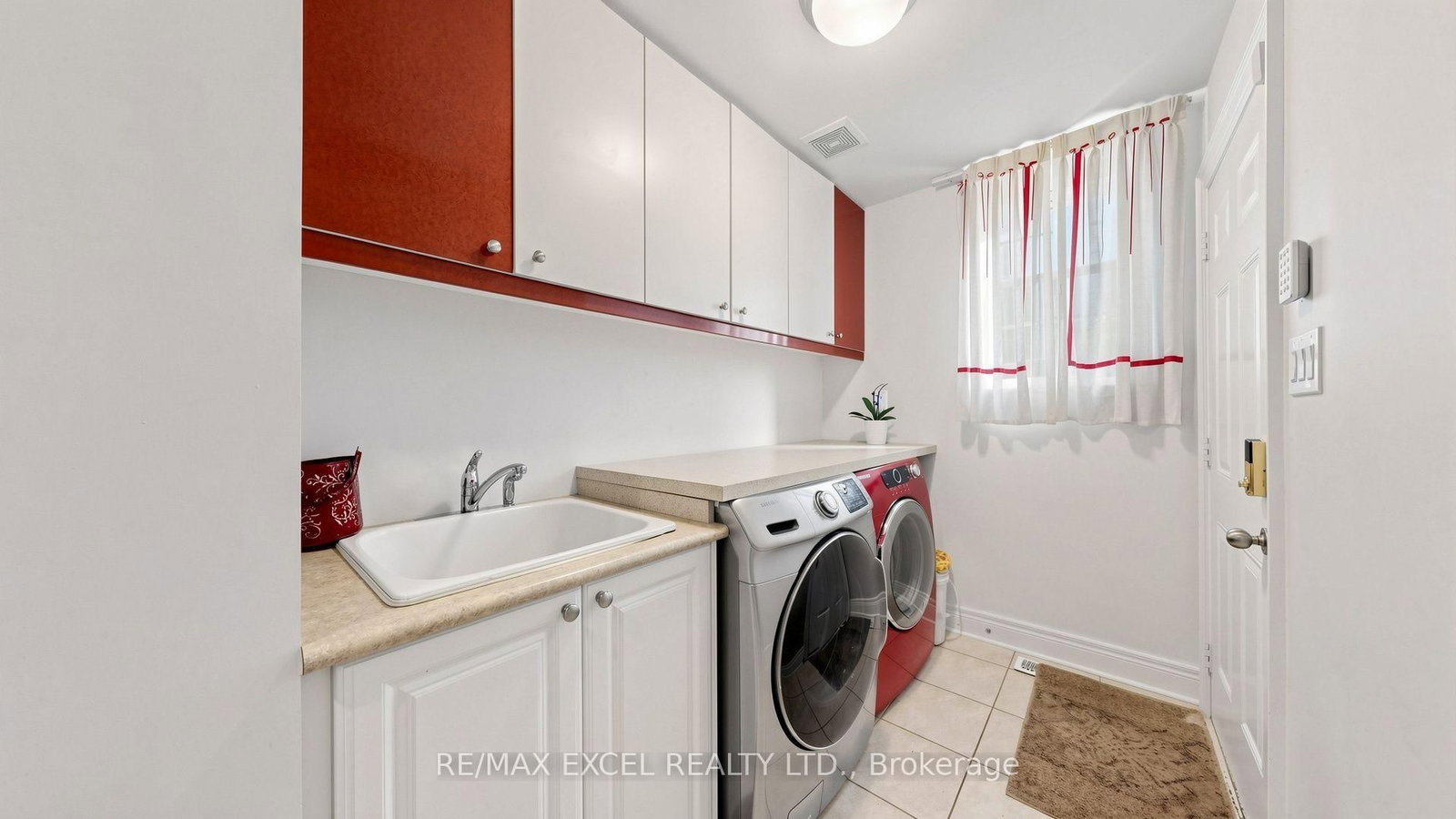 651 Via Romano Boulevard • Vaughan, ON photo 46