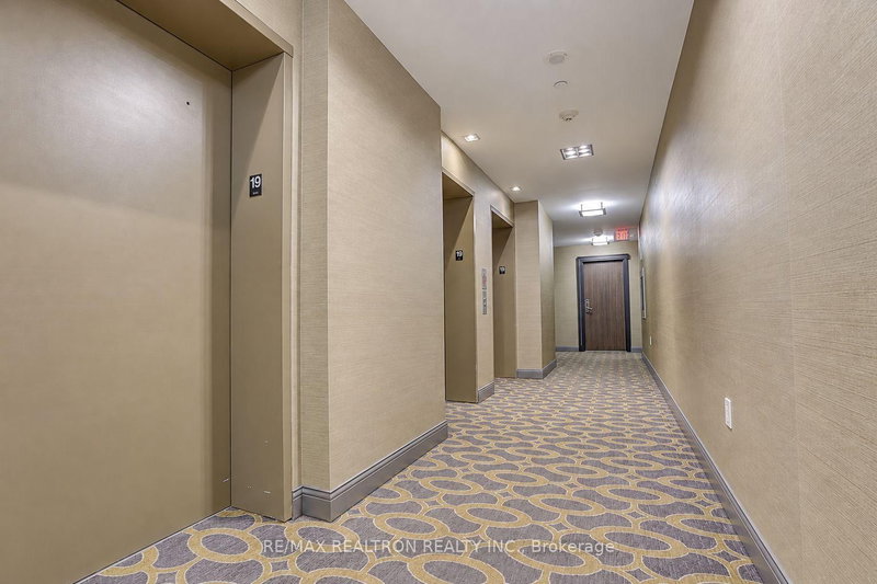 1905 - 9560 Markham Road
