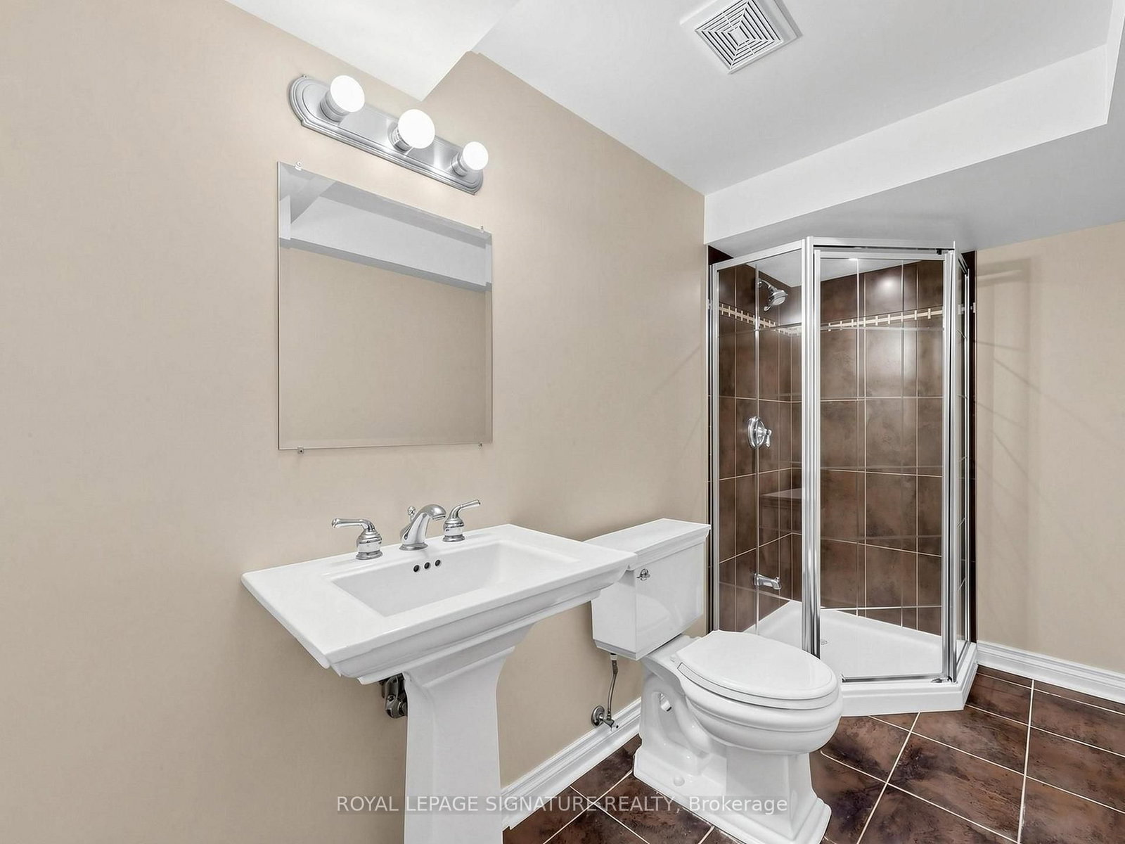 81 Pinnacle Trail • Aurora, ON photo 41