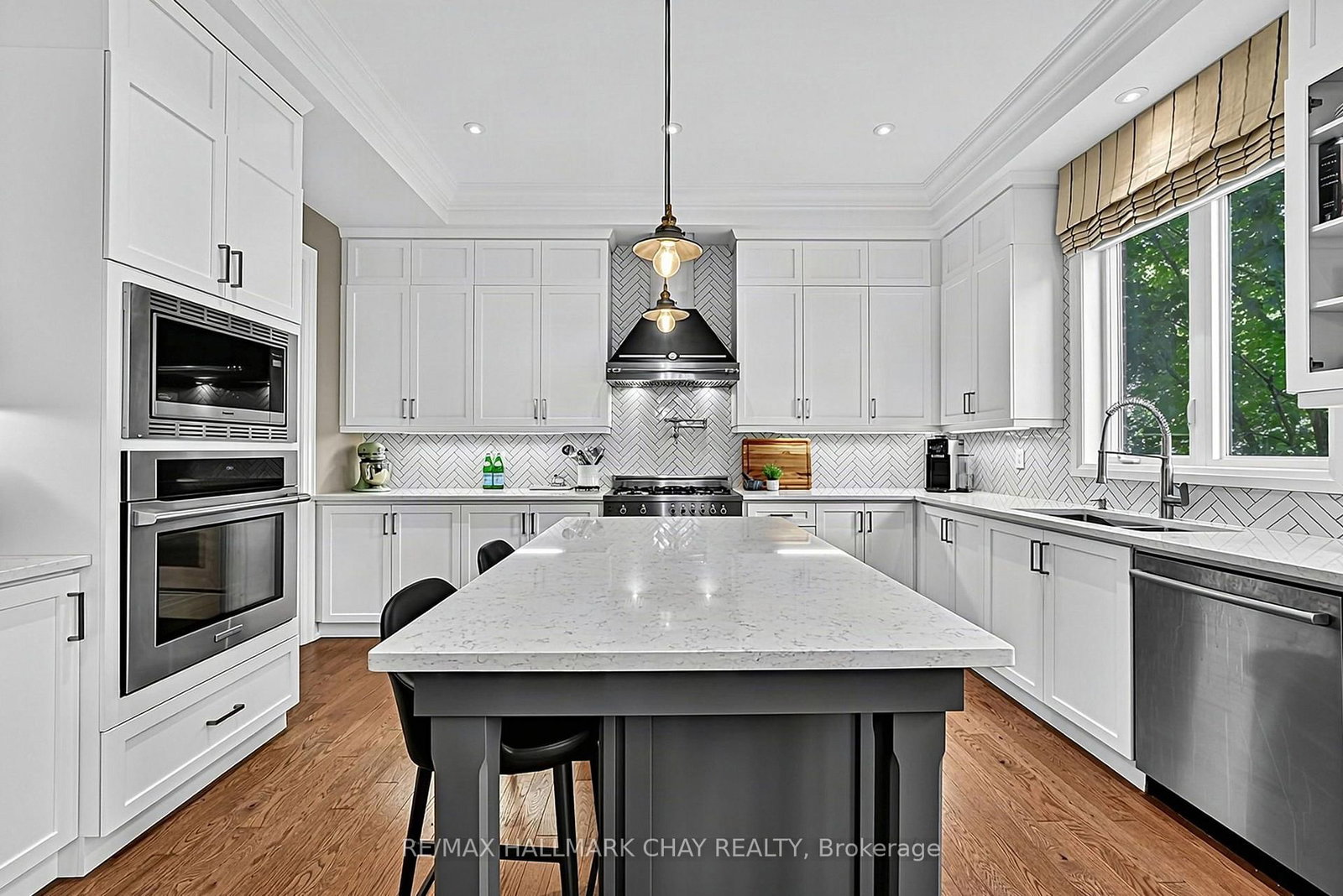 52 Copeland Crescent photo 6