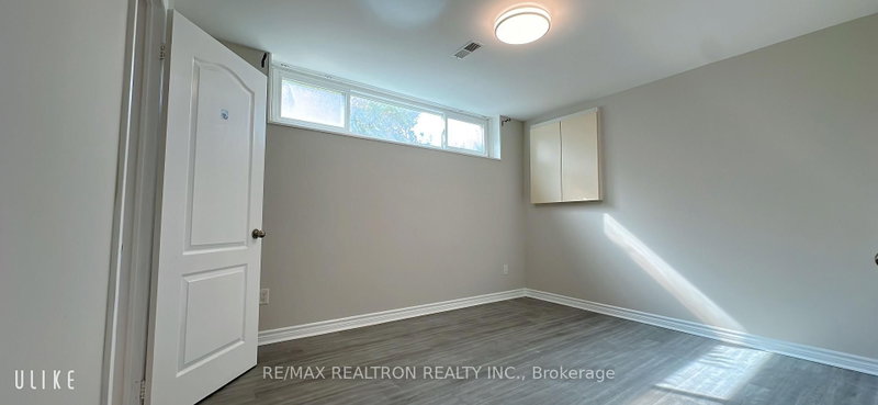 34 Clark Ave photo 4