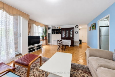 60 Inverlochy Boulevard • #606 • Markham, ON photo 6