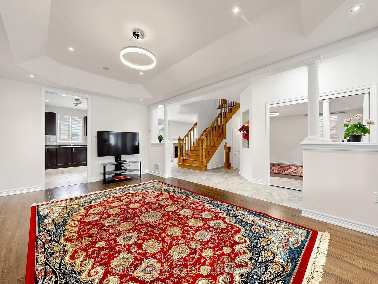 16 Mercury Avenue • Georgina, ON photo 8
