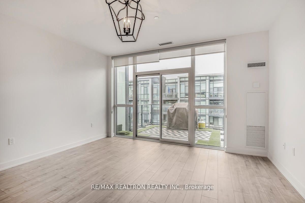 375 Sea Ray Avenue photo 3