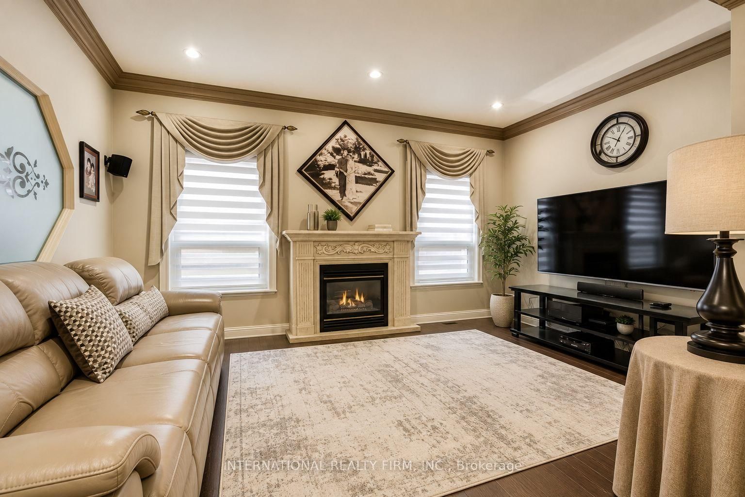 43 Water Garden Lane • Vaughan, ON photo 6
