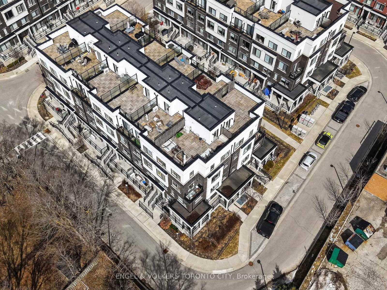 300 Alex Gardner Circle • #42 • Aurora, ON photo 48