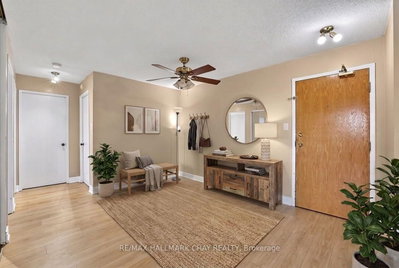 326 Major Mackenzie Drive E • #705 • Richmond Hill, ON photo 2