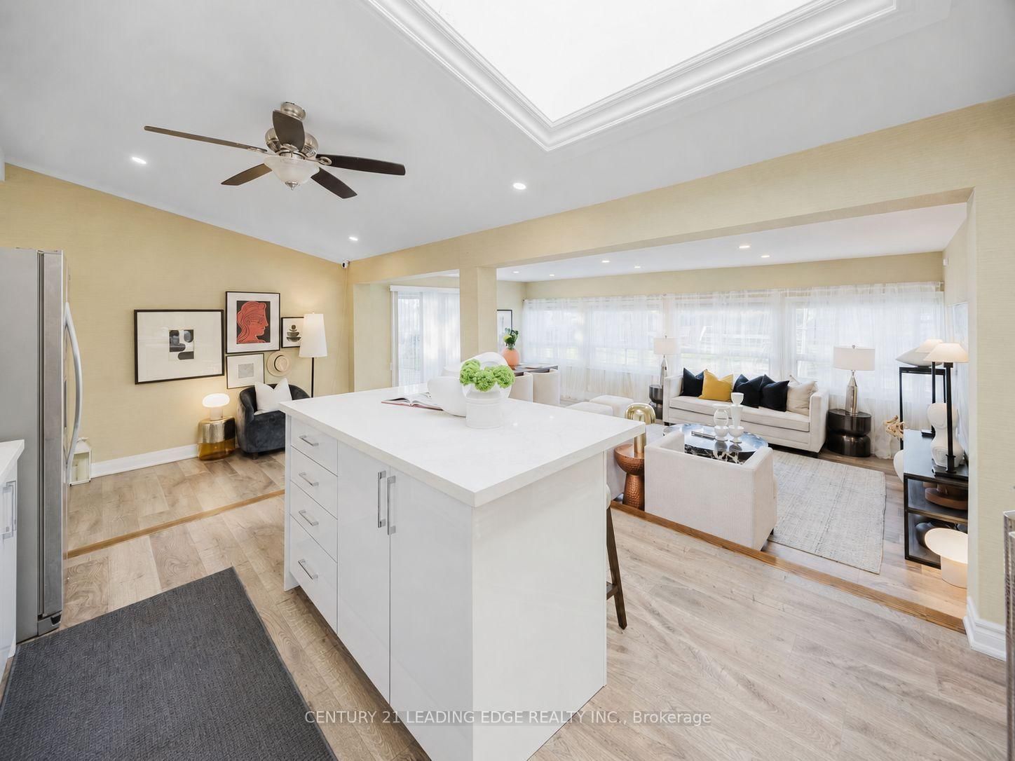 8 Mac Avenue • Georgina, ON photo 11