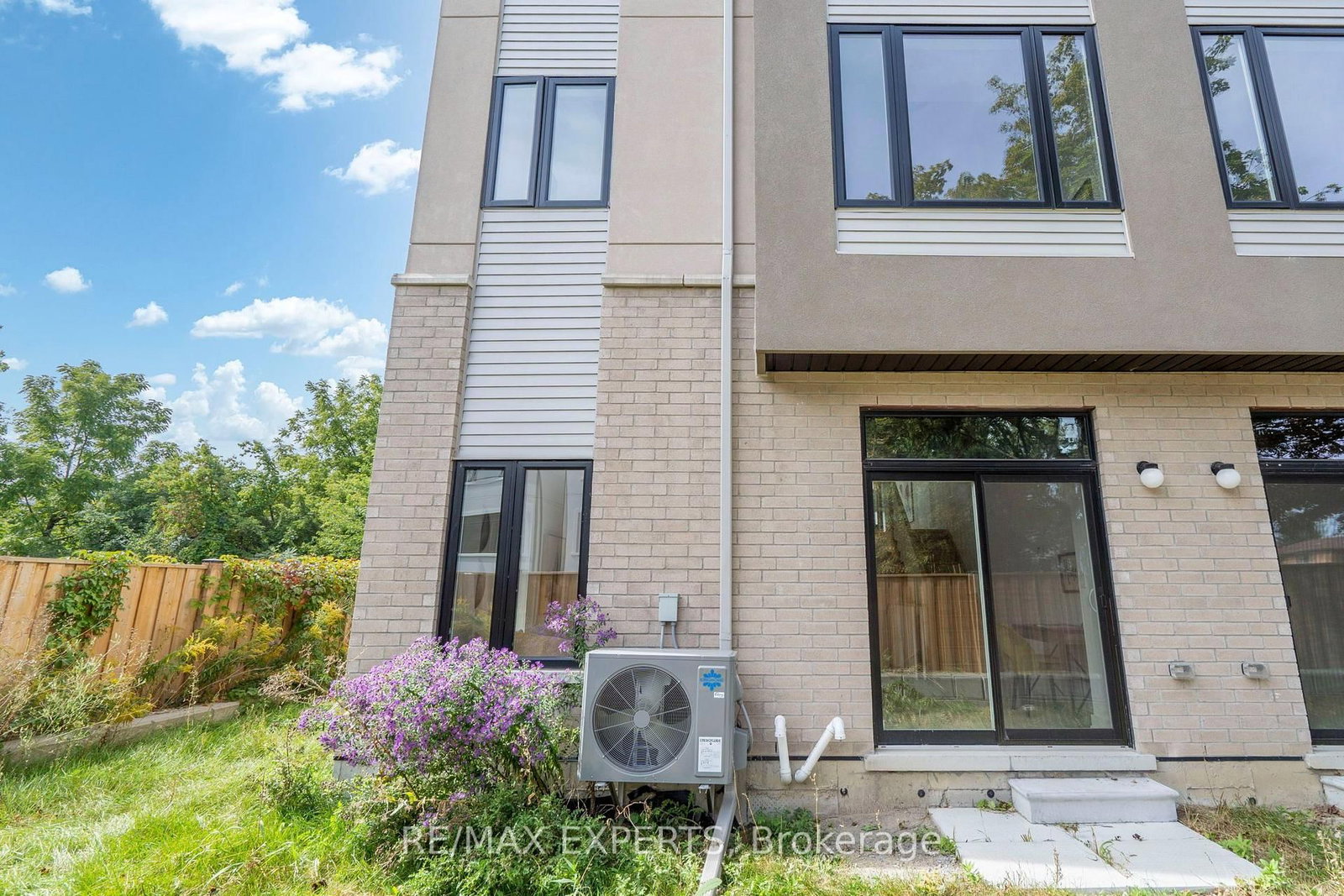 23 Carl Hill Lane • Richmond Hill, ON photo 42