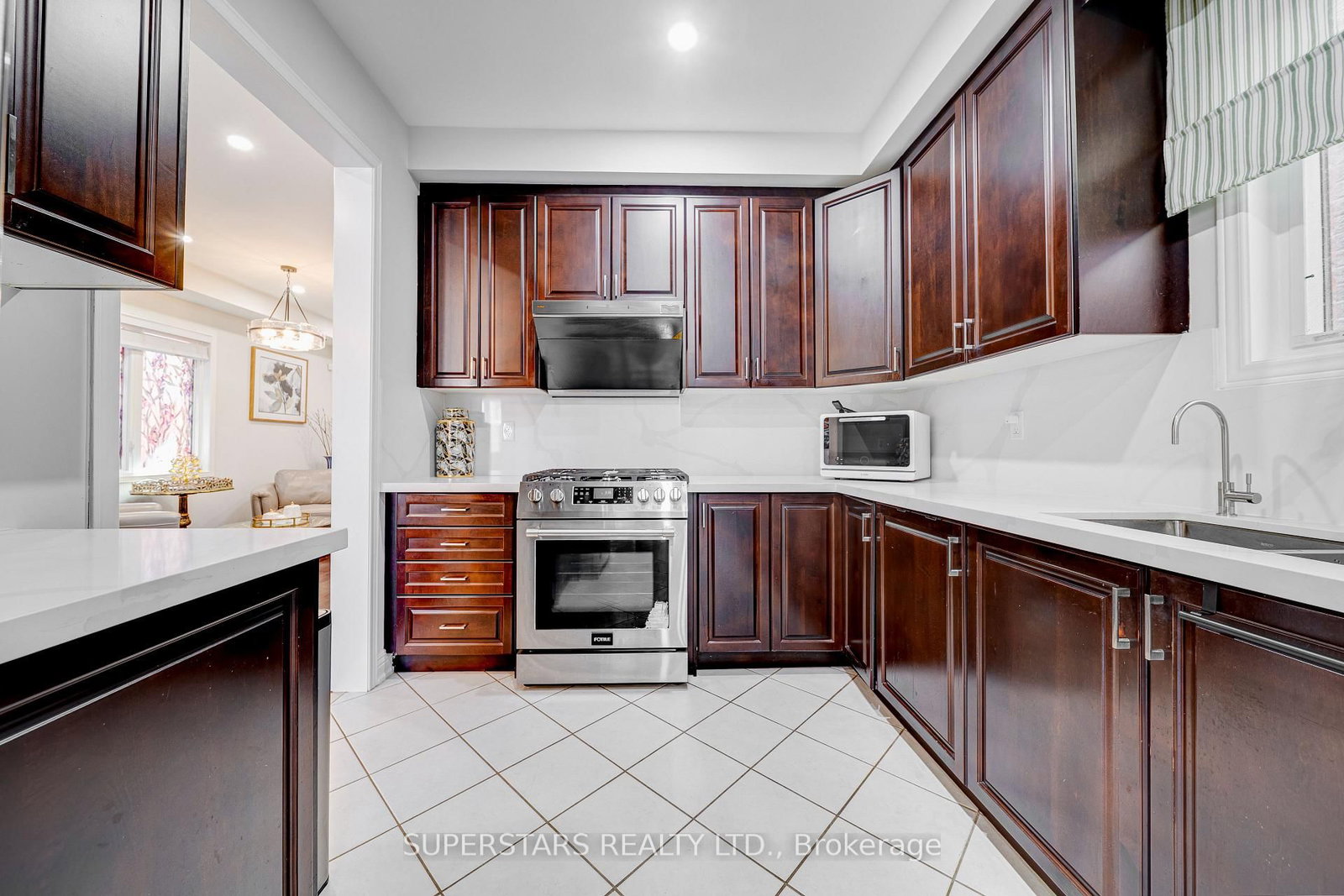 101 Gar Lehman Avenue • Whitchurch-Stouffville, ON photo 11