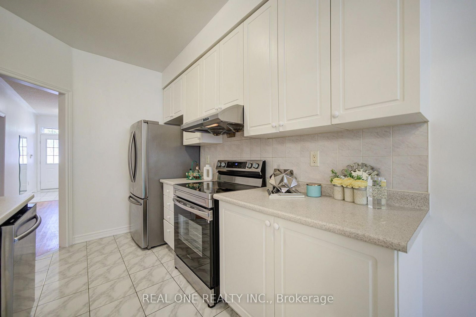 15 Angelica Avenue • Richmond Hill, ON photo 13