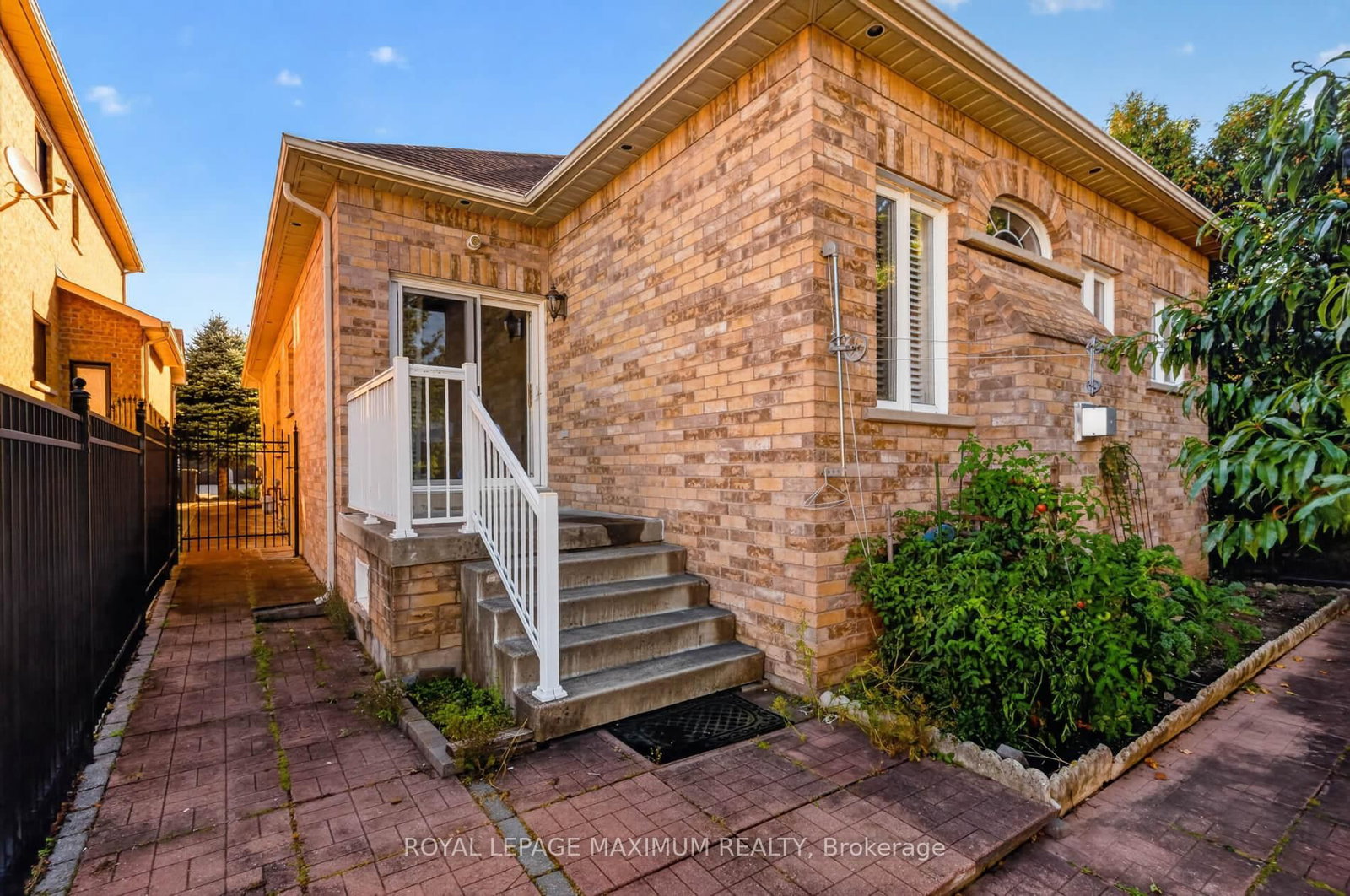 62 Diploma Avenue • Vaughan, ON photo 32