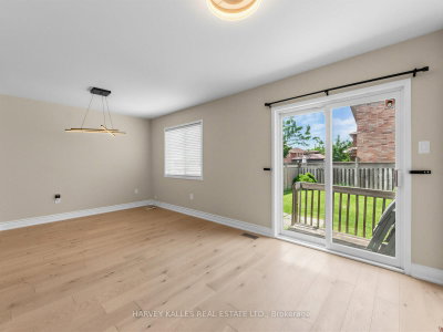 40 Blackthorn Drive • Vaughan, ON photo 7