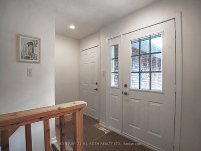 26 Bedford Road • Georgina, ON photo 8