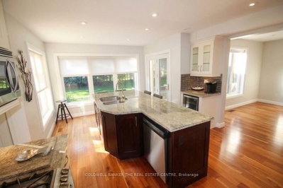 11 Ramsden Crescent • East Gwillimbury, ON photo 5