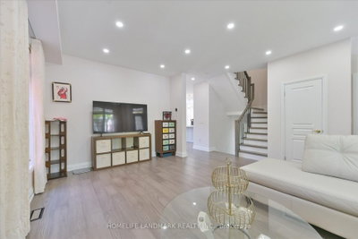 24 Harlan Street • Markham, ON photo 3